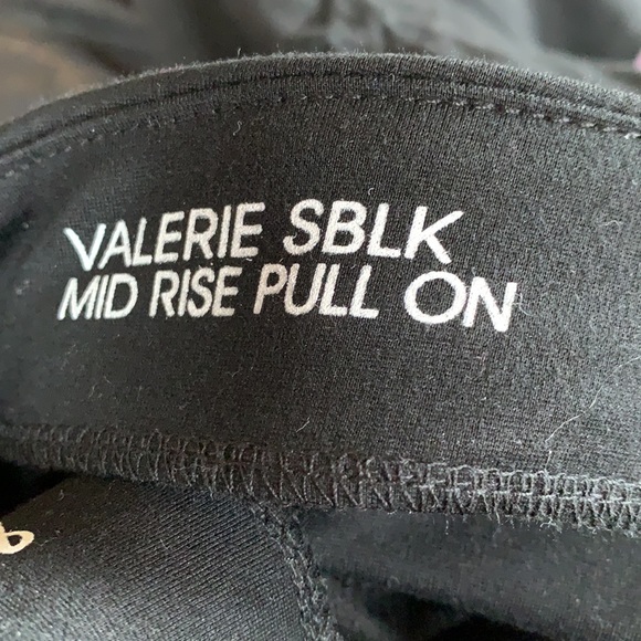 Jeans - Picture 5 of 5